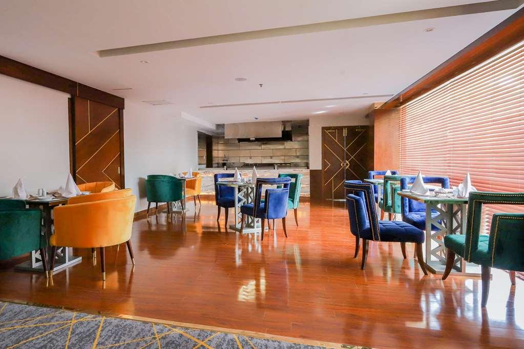 Best Western Premier Islamabad Hotel Restoran gambar